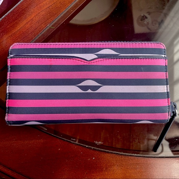 Kate Spade Karissa Set - Backpack, Wallet, Makeup Bag/Pencil Case - Striped lips - Picture 3 of 10
